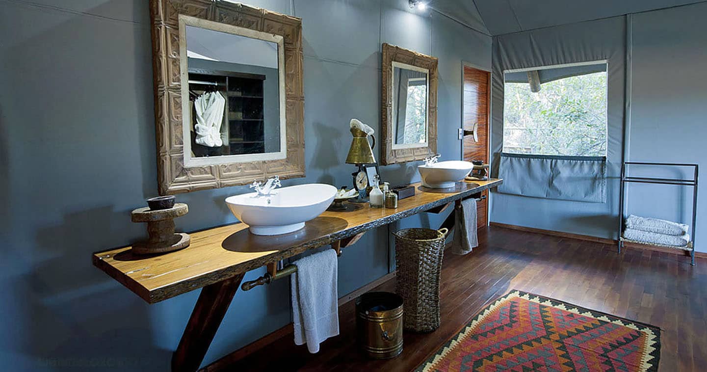 Luxury Bathroom at Chitabe Lediba in the Okavango Delta in Botswana