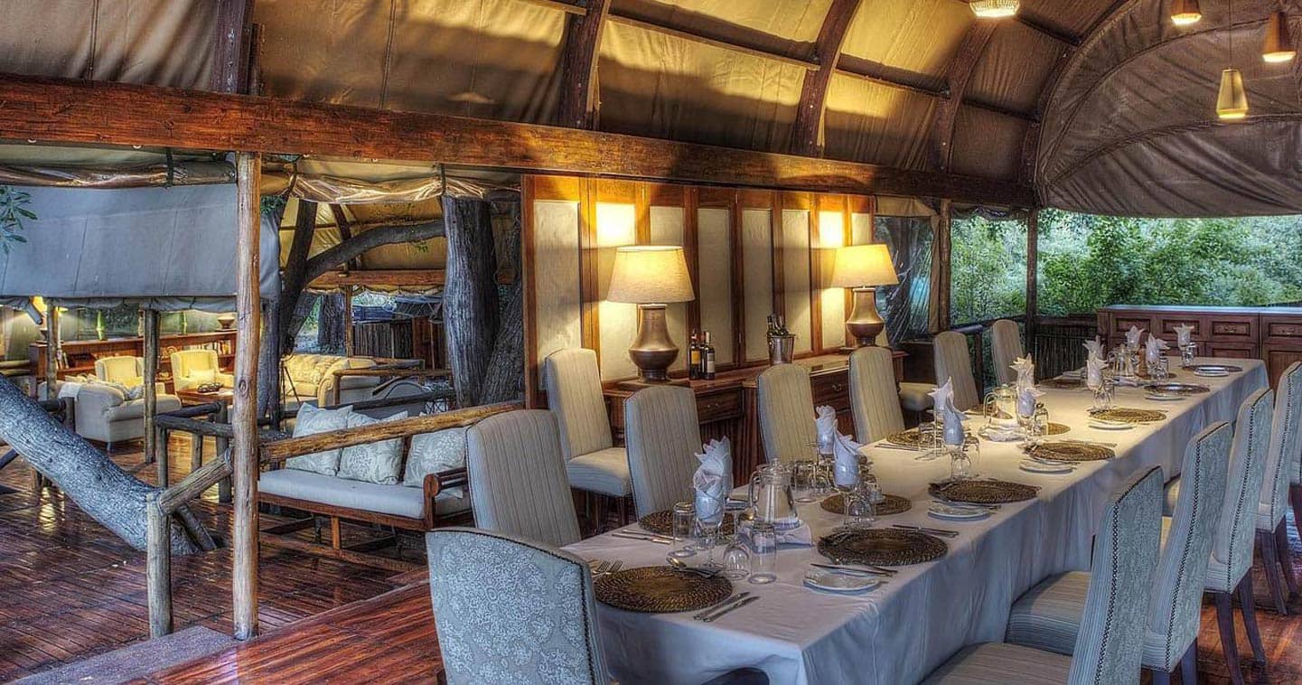 Shinde Camp Dining in Okavango Delta